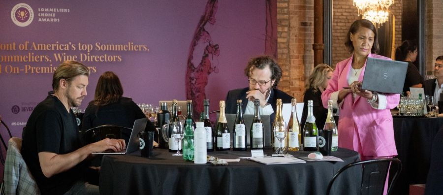 Photo for: Early 2025 Sommeliers Choice Awards Entrants To Get Free Showcase At 2025 USA Trade Tasting, Chicago